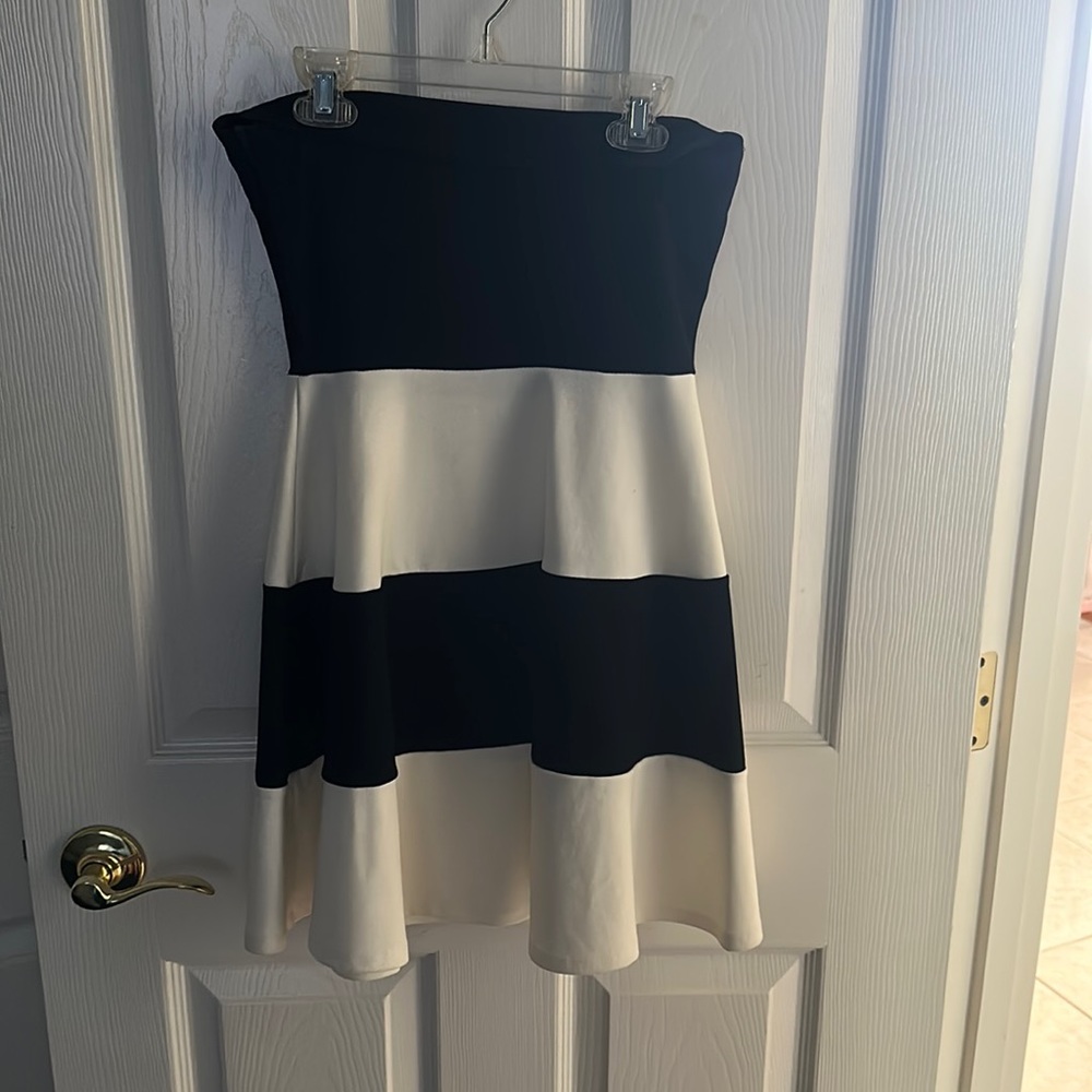 Strapless chic black and white mini dress